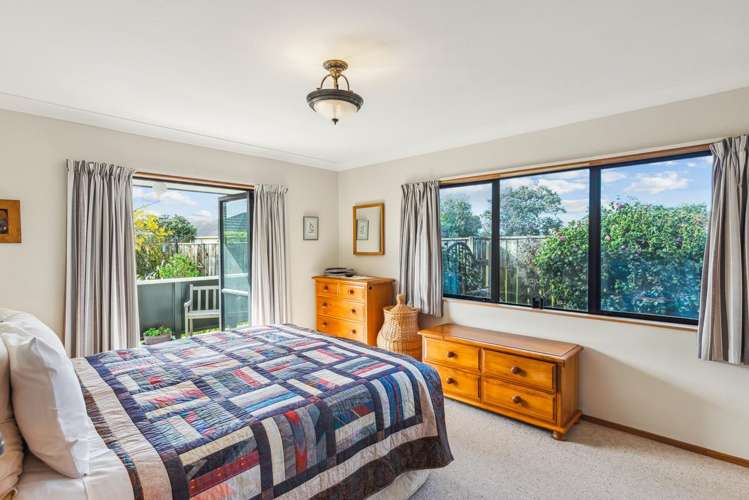 11 Barrett Drive Waikanae Beach_18