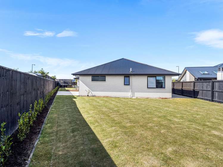 18 Whitehorn Drive Lincoln_26