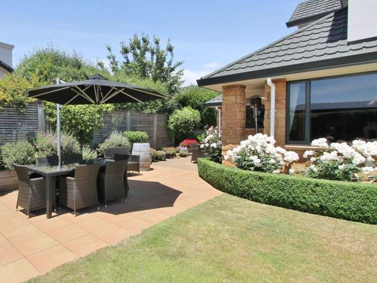 1/30 Kurupae Road Hilltop_1