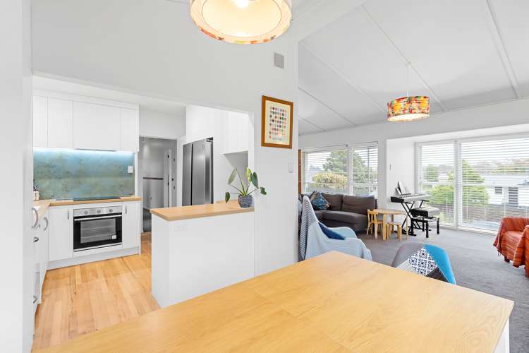 29 Tawa Street Hilltop_23