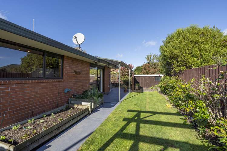 2/21 Ben Nevis Drive Broomfield_9