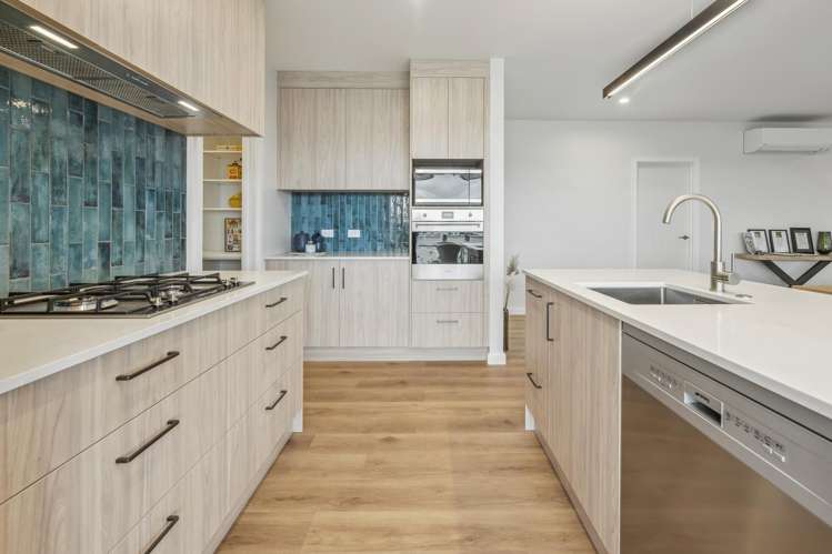 32 Makomako Crescent Wharewaka_8