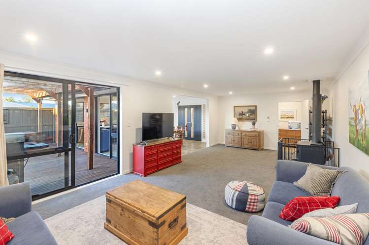 8 Walter Place Kirwee_21