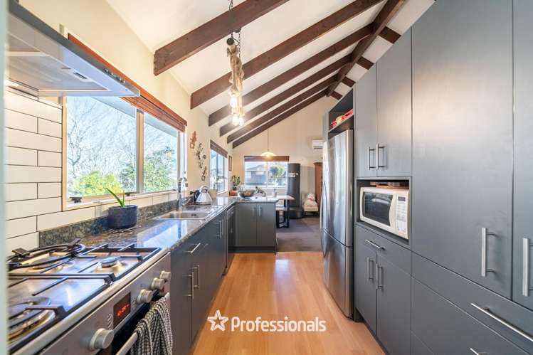 60 Larchmont Grove_0