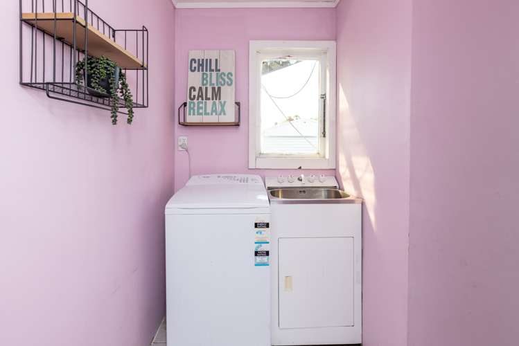 615 Queen Street West Saint Leonards_8