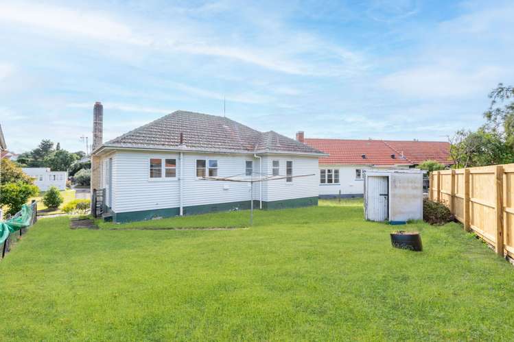 41 Plunket Terrace Hamilton East_19