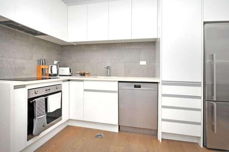 G05/26a Racecourse Parade Avondale_4