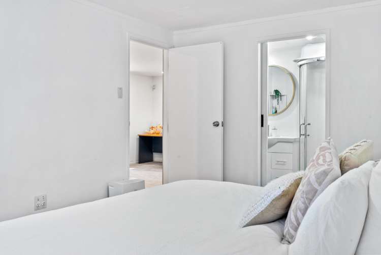 9 Earls Court Hillpark_18