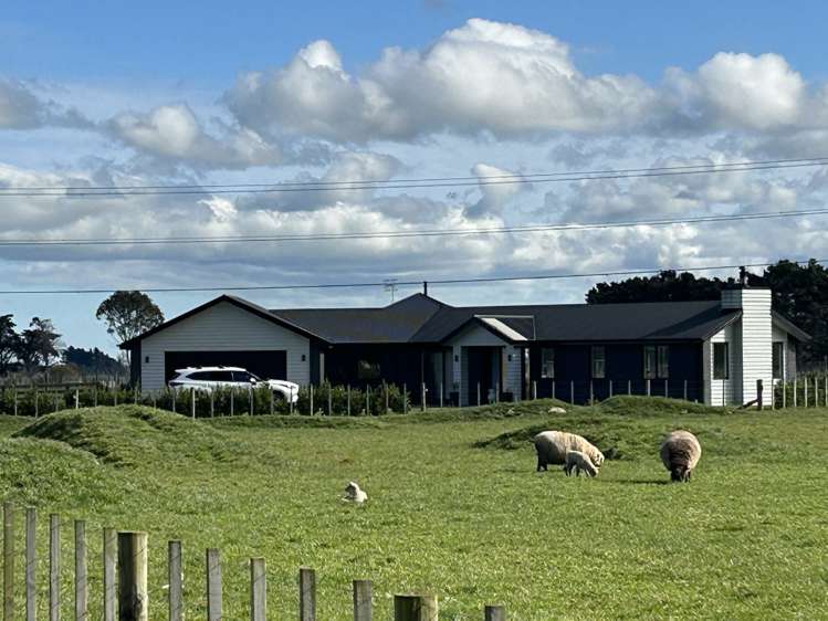 94 Reid Line East Feilding_0