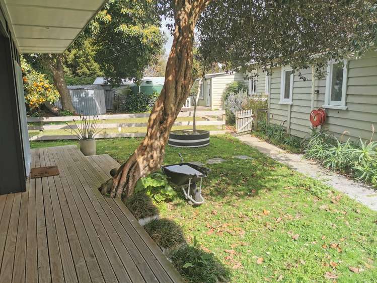 2083 State highway 2 Pukehina_13