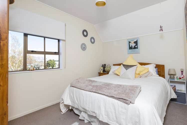 310 High Street South Carterton_14