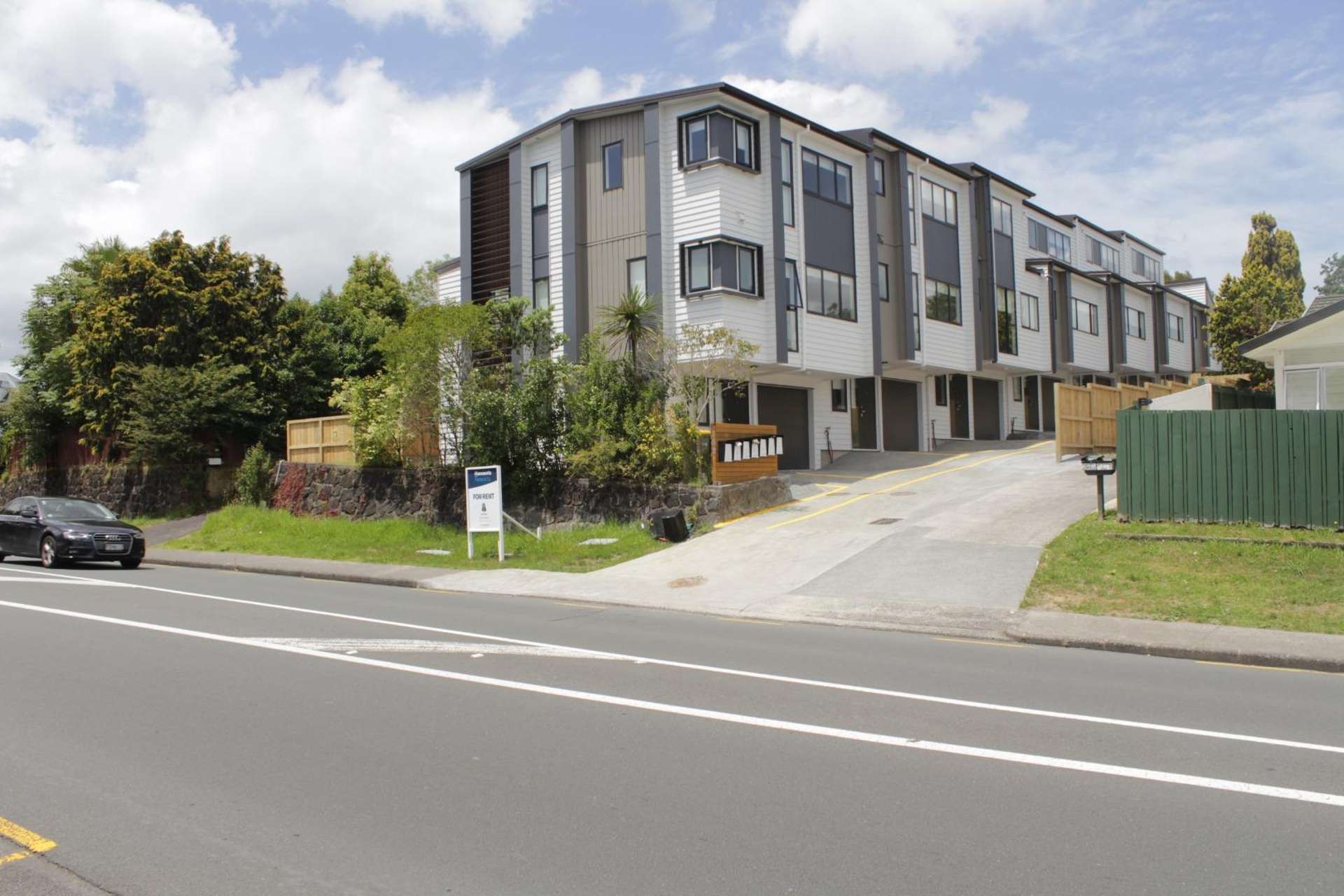 4/163 Edmonton Road Te Atatu South_0
