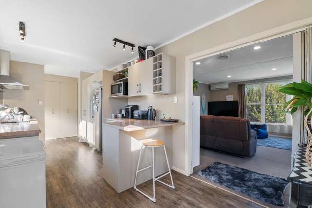 6 Puriri Crescent Hillcrest_2