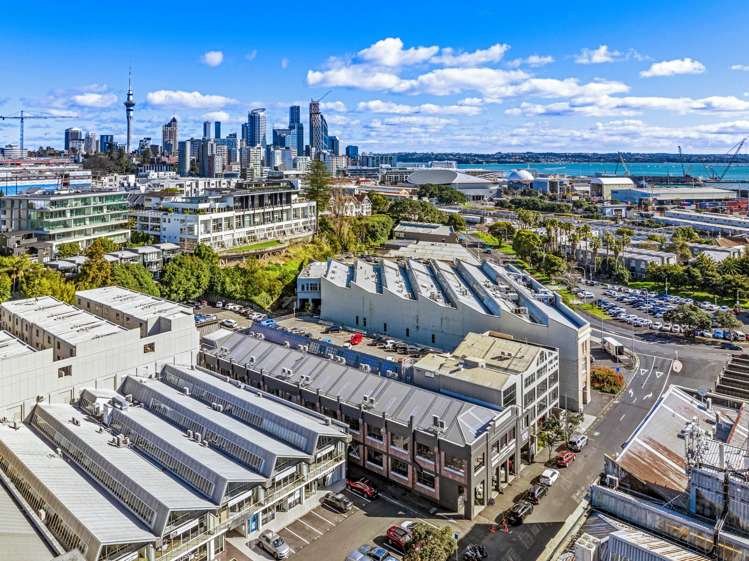 1V & 1W/128 Saint Georges Bay Road Parnell_13