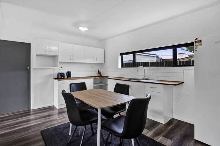 35 Collins Street Hawera_18