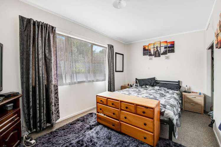 8C Langton Road Stanmore Bay_9