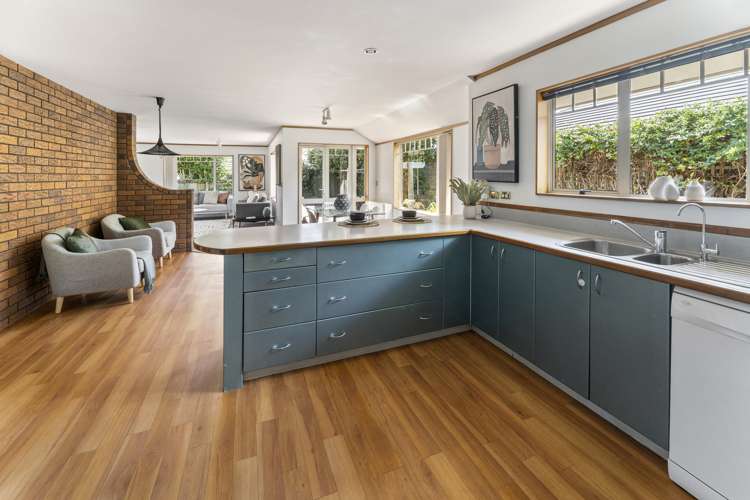 14 Vining Crescent Stoke_2