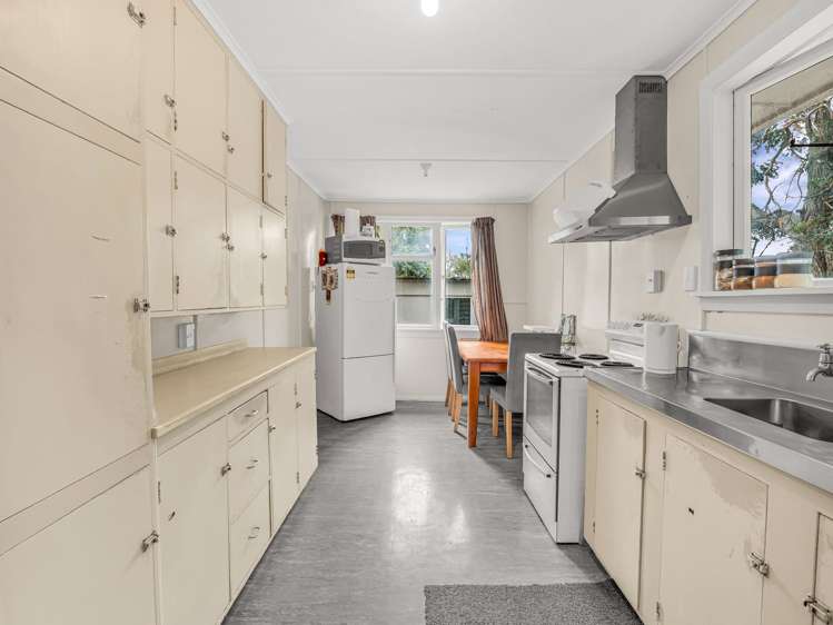 10 Hartgill Crescent Dannevirke_13