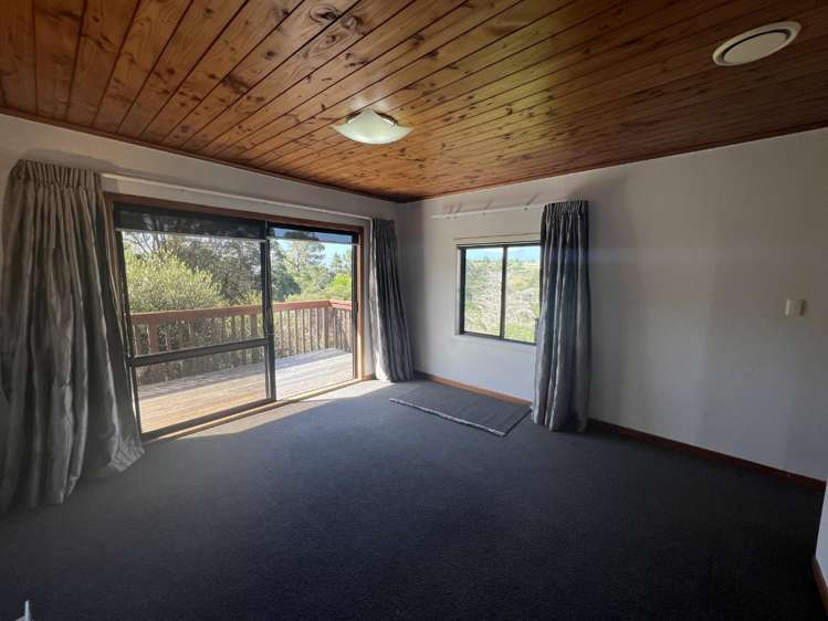 1143 Whangaparaoa Road Tindalls Beach_11