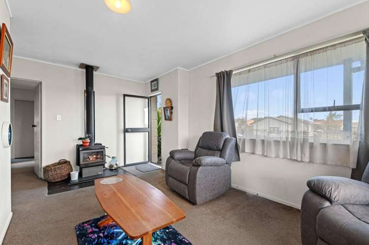 76A Pohutukawa Drive Owhata_2