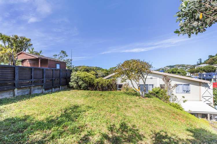 95 The Parade Island Bay_12