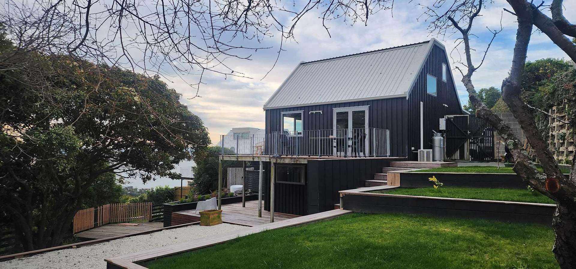 2/146 Soleares Avenue Mount Pleasant_0