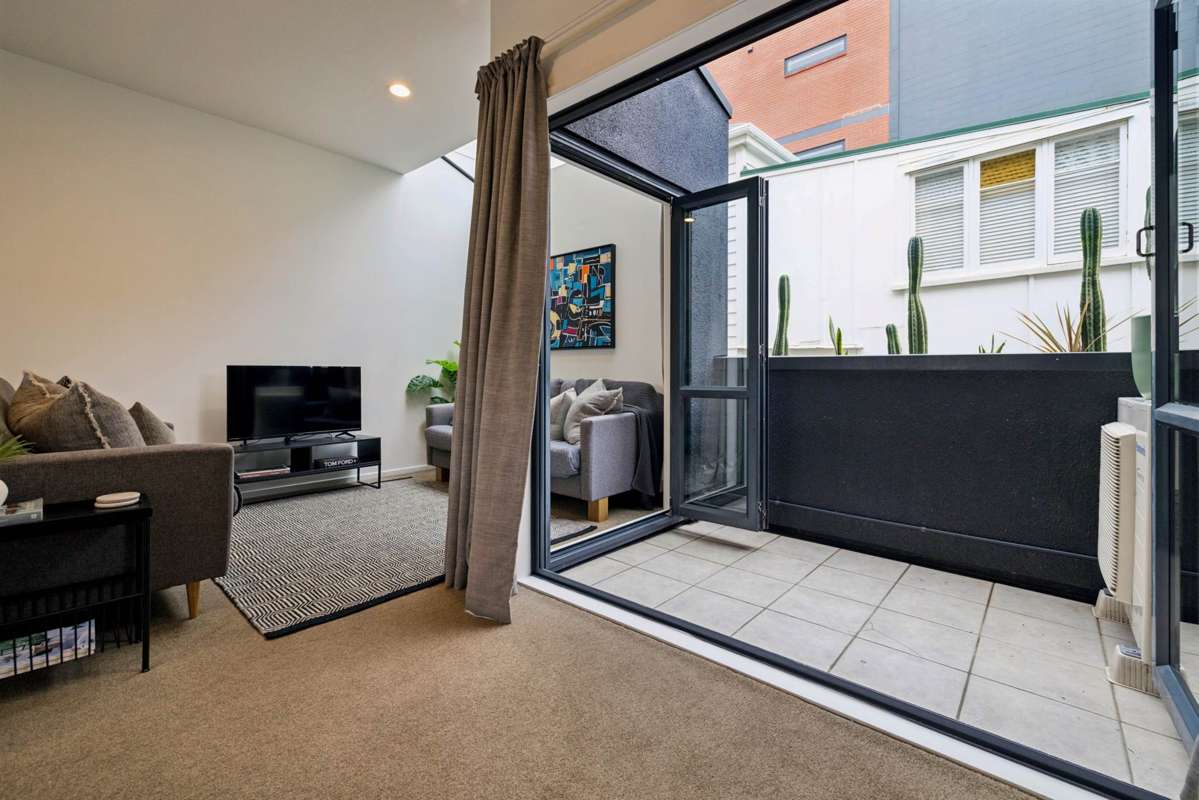 1/4 Fitzroy Street_2