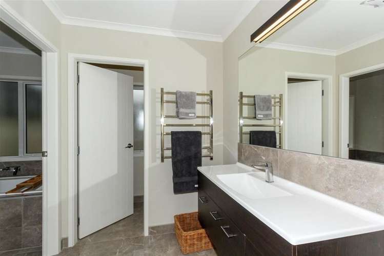 3 Cooke Farm Grove Waiwhakaiho_20