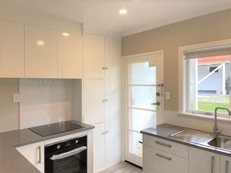 2/36 Jaemont Avenue Te Atatu South_3