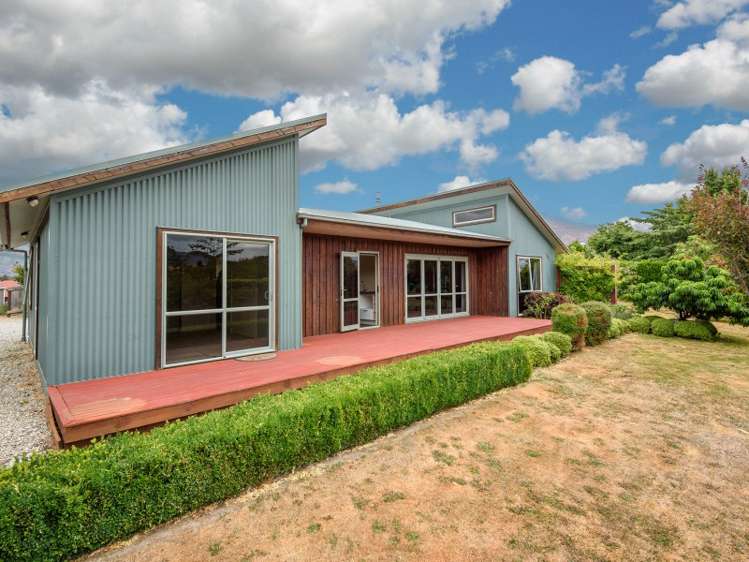 128 Mount Iron Drive Wanaka_1