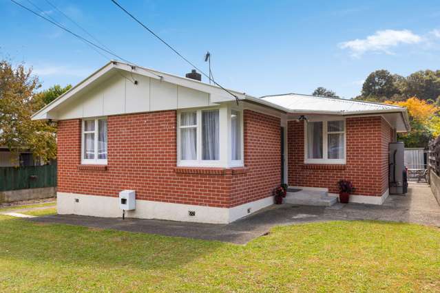 36 Lowry Crescent Stokes Valley_1