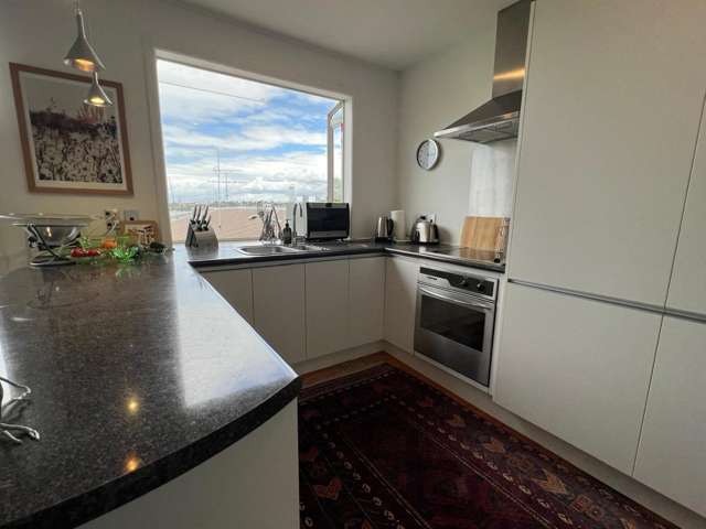 2/26 Otakau Road Milford_4