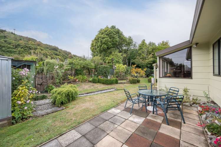 2/10 Cawthron Crescent Annesbrook_16