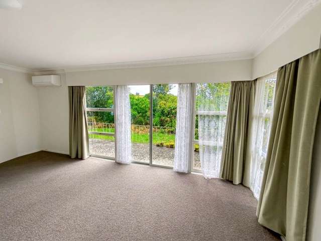 86 Botany Road Botany Downs_1
