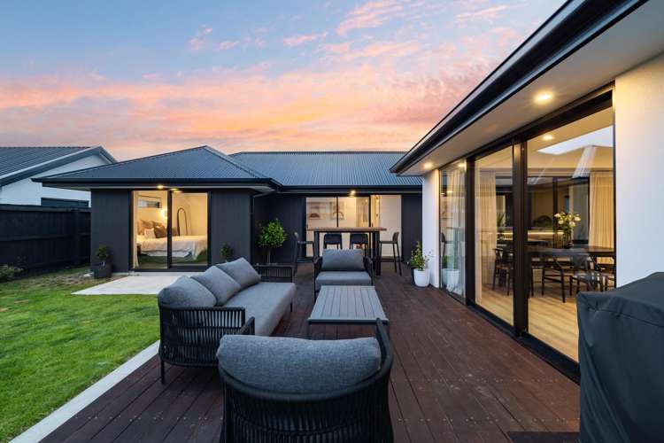 11 Letitia Street Burwood_22