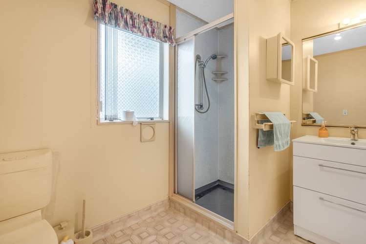 26 Newburn Grove Wainuiomata_13