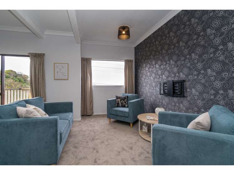 74 Barnes Drive Caversham_7