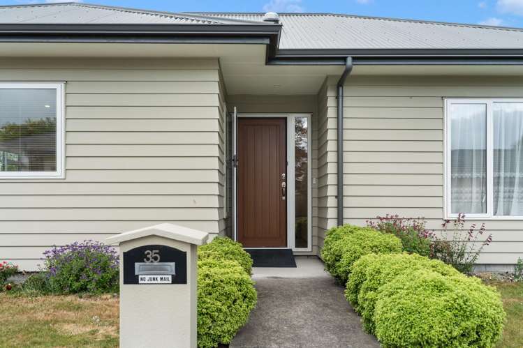 35 John McDonald Mews Masterton_18