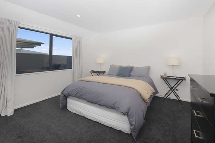 12 Verdeco Boulevard Lincoln_19