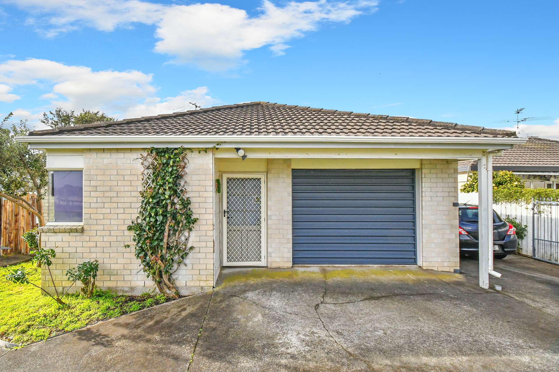 2/49 Pah Road Papatoetoe_0