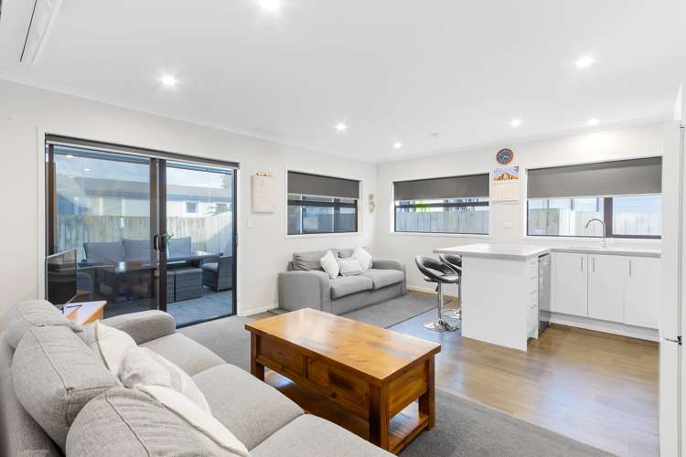 2/11 Shelley Jane Place Dinsdale_5