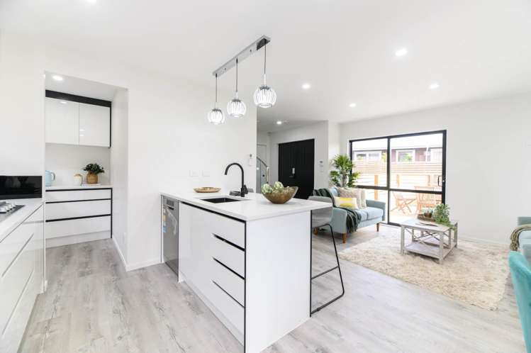 15b Addison Street Blockhouse Bay_11