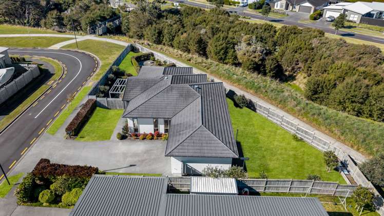 24 Marine Garden Crescent Beachlands_25