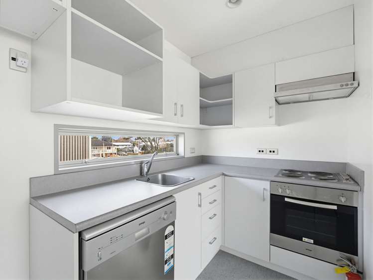 8/443 Cashel Street Linwood_21