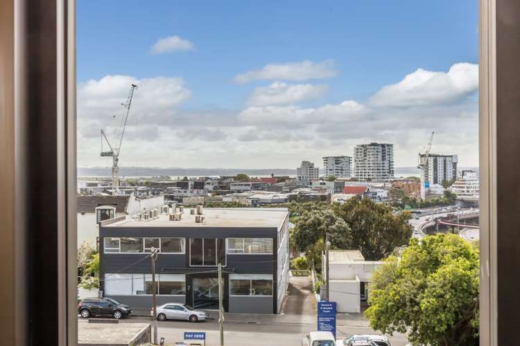 202/145 Symonds Street 10021_13