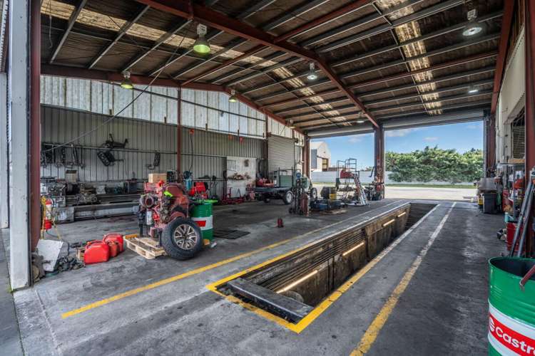 527 Sawyers Arms Road Harewood_17