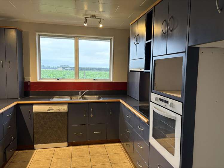 263 Lloyd Road 11274_1