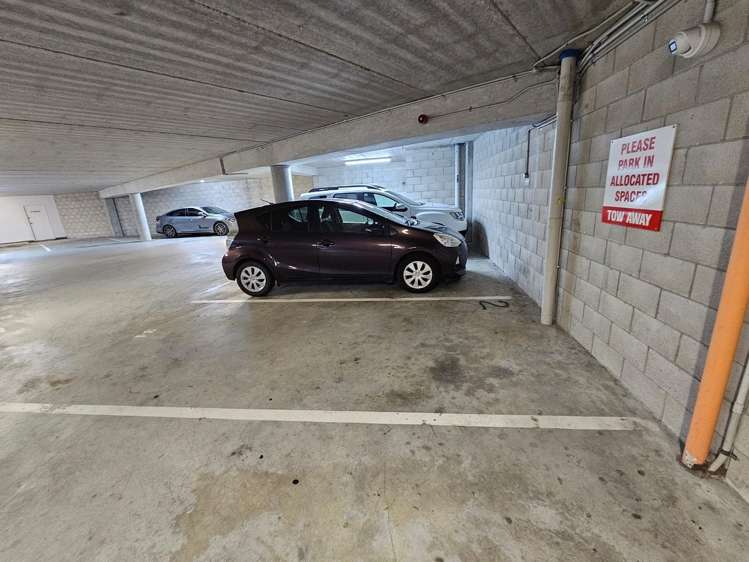 2/15 Minnie Street Eden Terrace_17