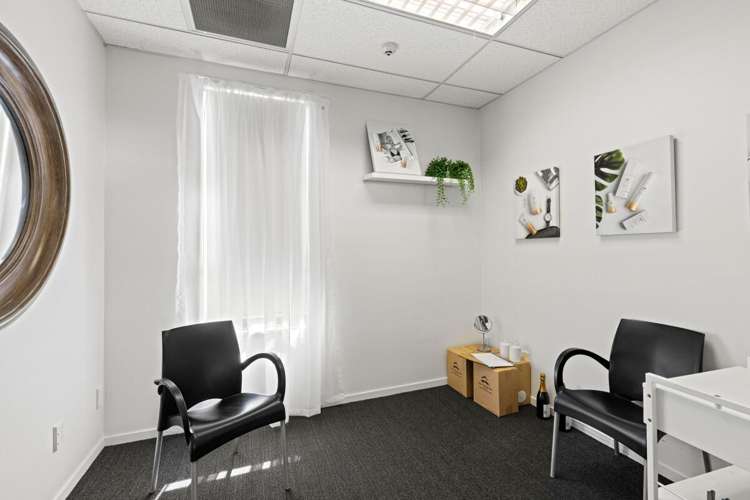 15B Leslie Hills Drive City Centre_8