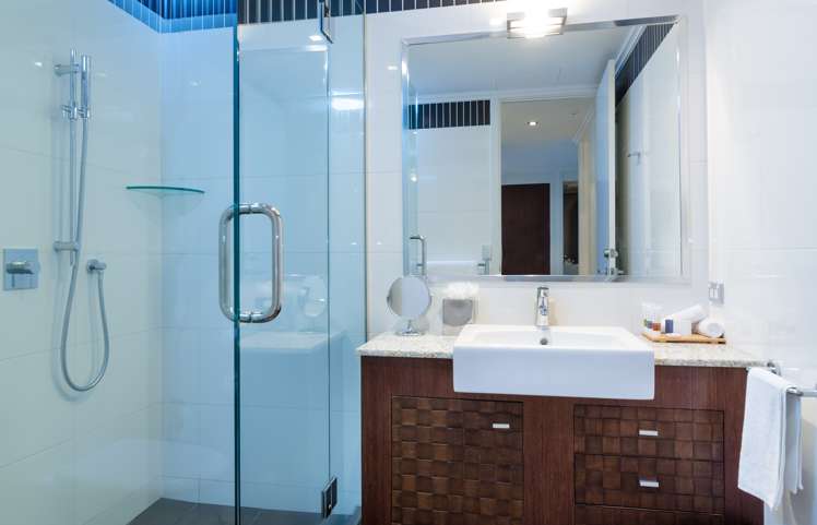 16/225 Lake Terrace Waipahihi_7